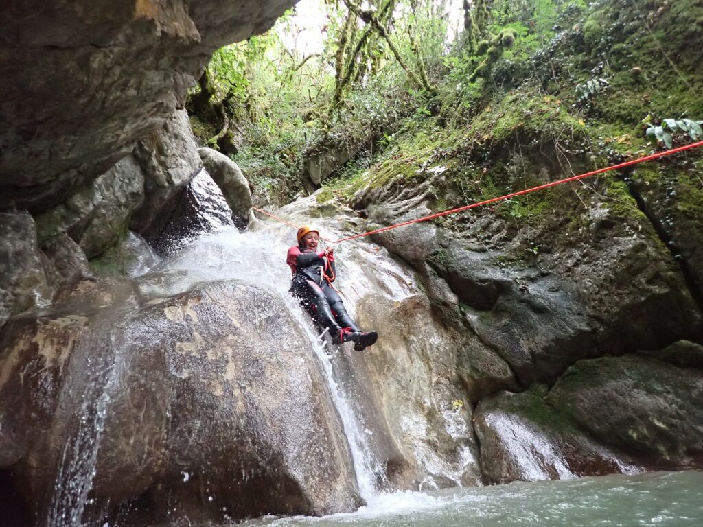 Canyoning facile au canyon du Versoud près de Grenoble