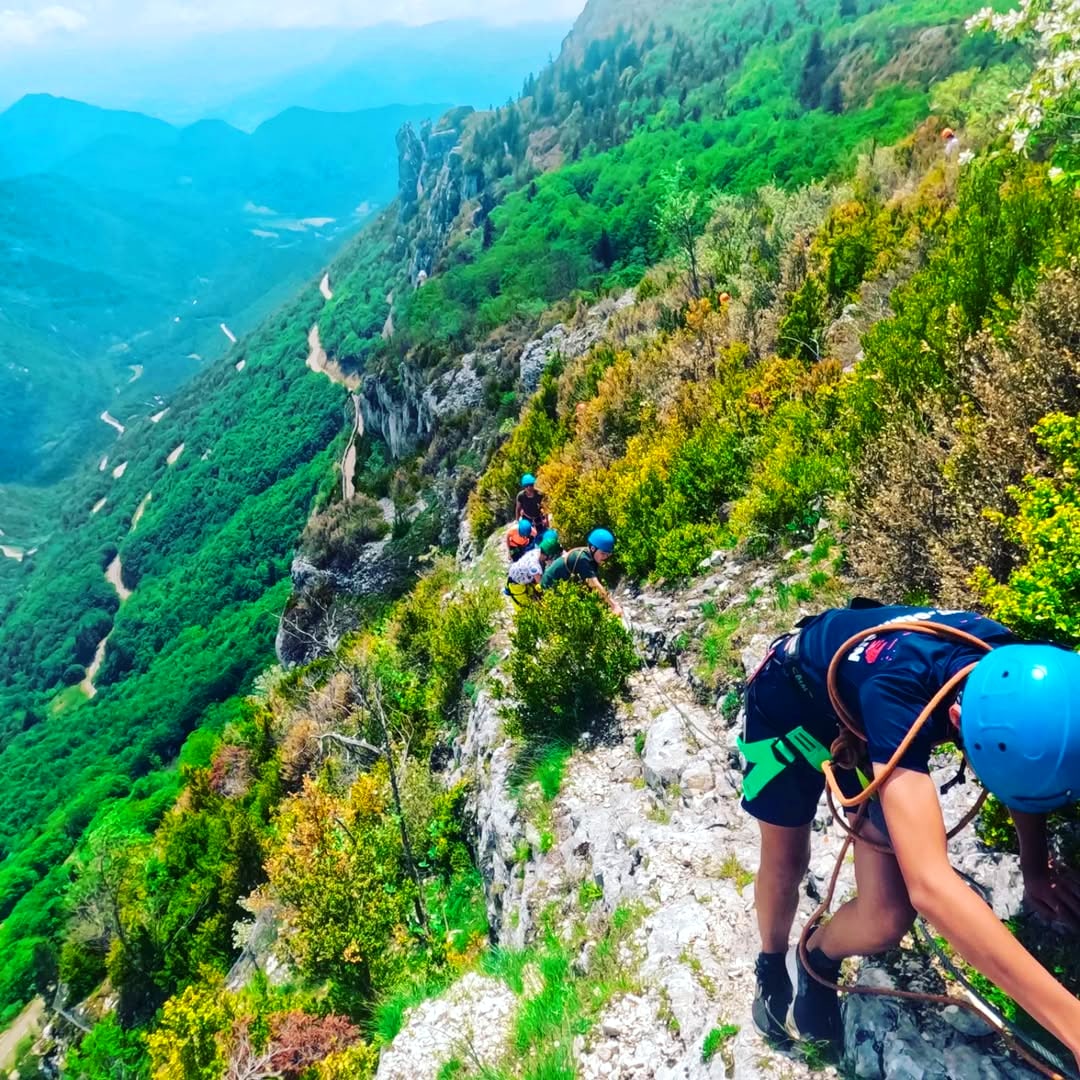 via ferrata col du rousset Vue panoramique sur le Vercors depuis la via ferrata du col du Rousset près de Grenoble