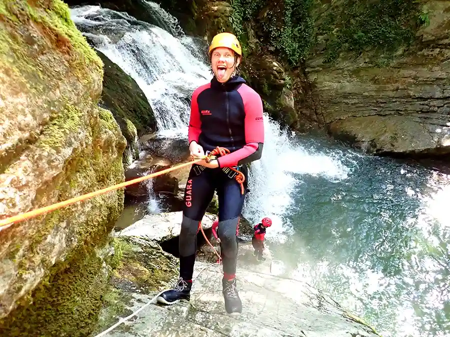 Rappel dans le canyon du Furon partie basse, Cuves de Sassenage